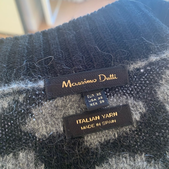 Wool v-neck oversized animal print sweater - Made in Spain - Picture 7 of 10